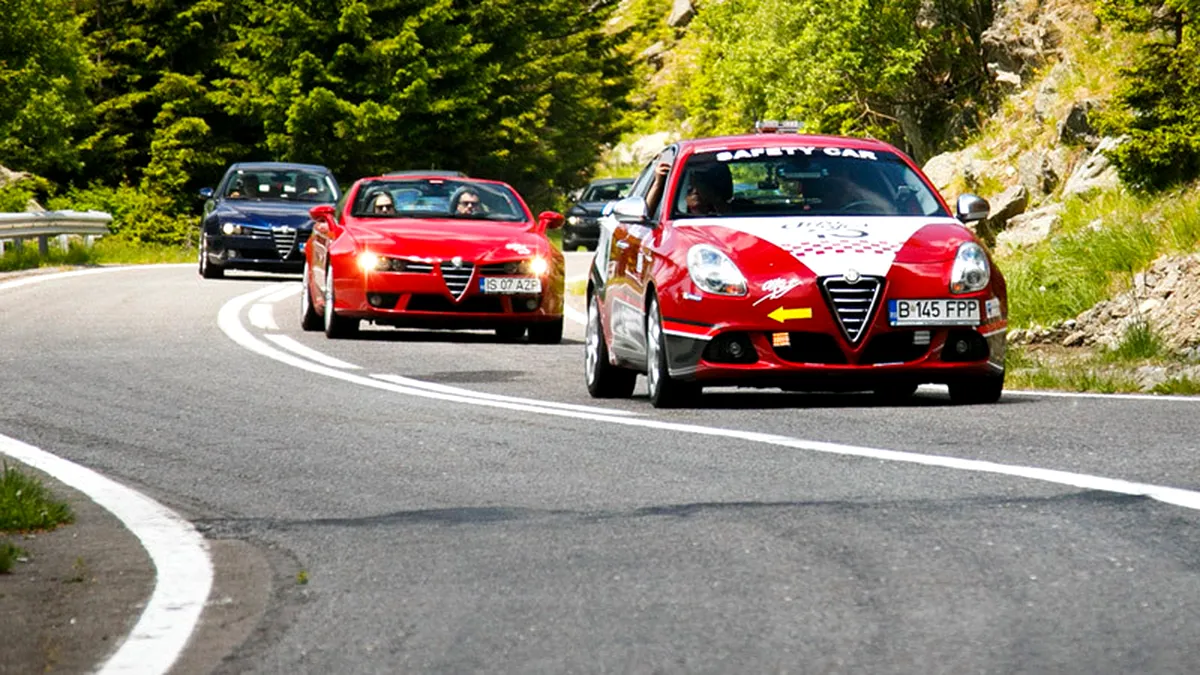 Pasionaţii de Alfa Romeo din România s-au întâlnit pe Transfăgărăşan la a zecea ediţie AlfaFest