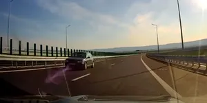 <span class='prepend'>Video |</span> Un bătrân de 75 de ani a condus pe contrasens pe Autostrada A7 pentru 22 de kilometri