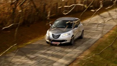 Am condus noua Lancia Ypsilon Twinair