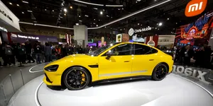 Xiaomi pregătește ofensiva europeană împotriva Tesla. Miza: mașinile electrice premium