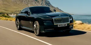 <span class='prepend'>Foto |</span> Rolls-Royce prezintă a doua generație de Spectre. Modelul electric al britanicilor vine cu mai multă autonomie și încărcare mai rapidă 