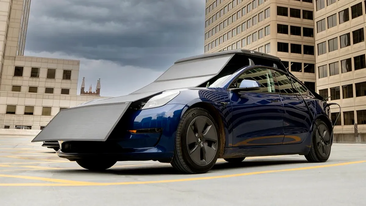 O companie a creat panourile solare care încarcă mașinile electrice atunci când sunt parcate - VIDEO