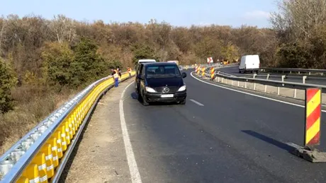 Mașina care transporta vaccinuri anti-COVID, implicată într-un accident pe E85 ”Drumul morții”