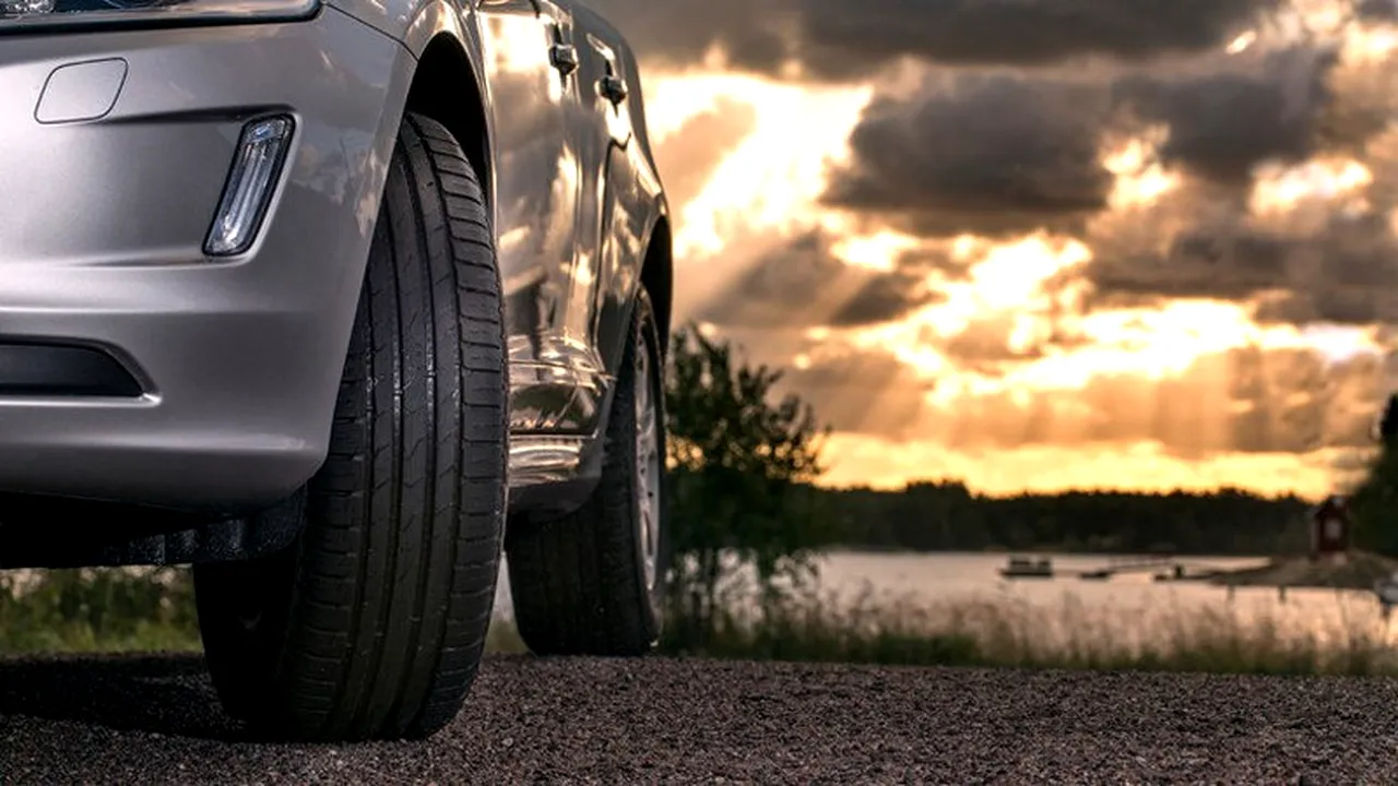1-nokian-hakka-blue-suv-cr 