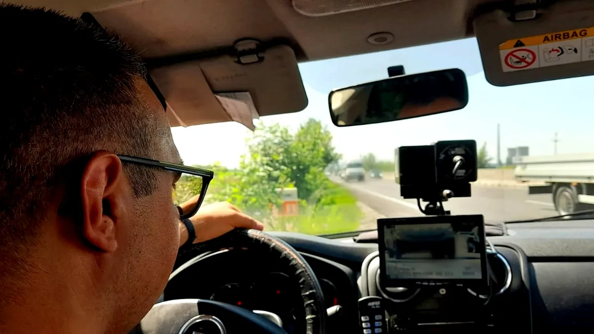 Un șofer a fost prins conducând pe A2 cu 235 km/h. Arhiepiscopul Teodosie s-ar fi aflat pe scaunul din dreapta