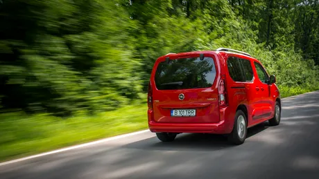 Test drive Opel Combo Life 1.5 Innovation - Orice e posibil - GALERIE FOTO