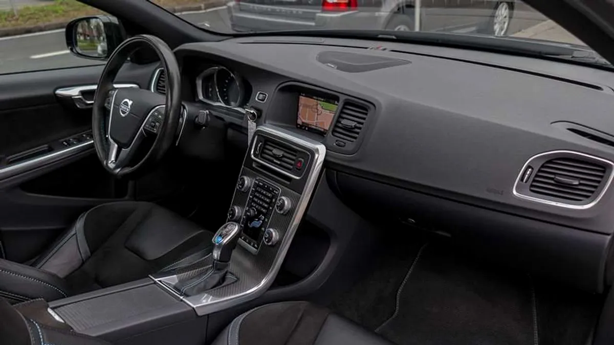 Cât costă un Volvo S60 Polestar la mâna a doua? Pare un sedan banal, dar a înregistrat un record ținut secret de suedezi