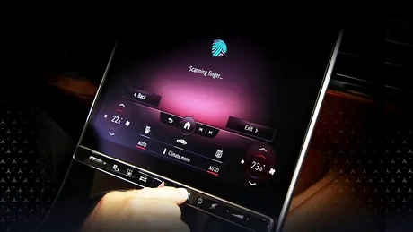 Clienții Mercedes vor face cumpărături online direct din mașină