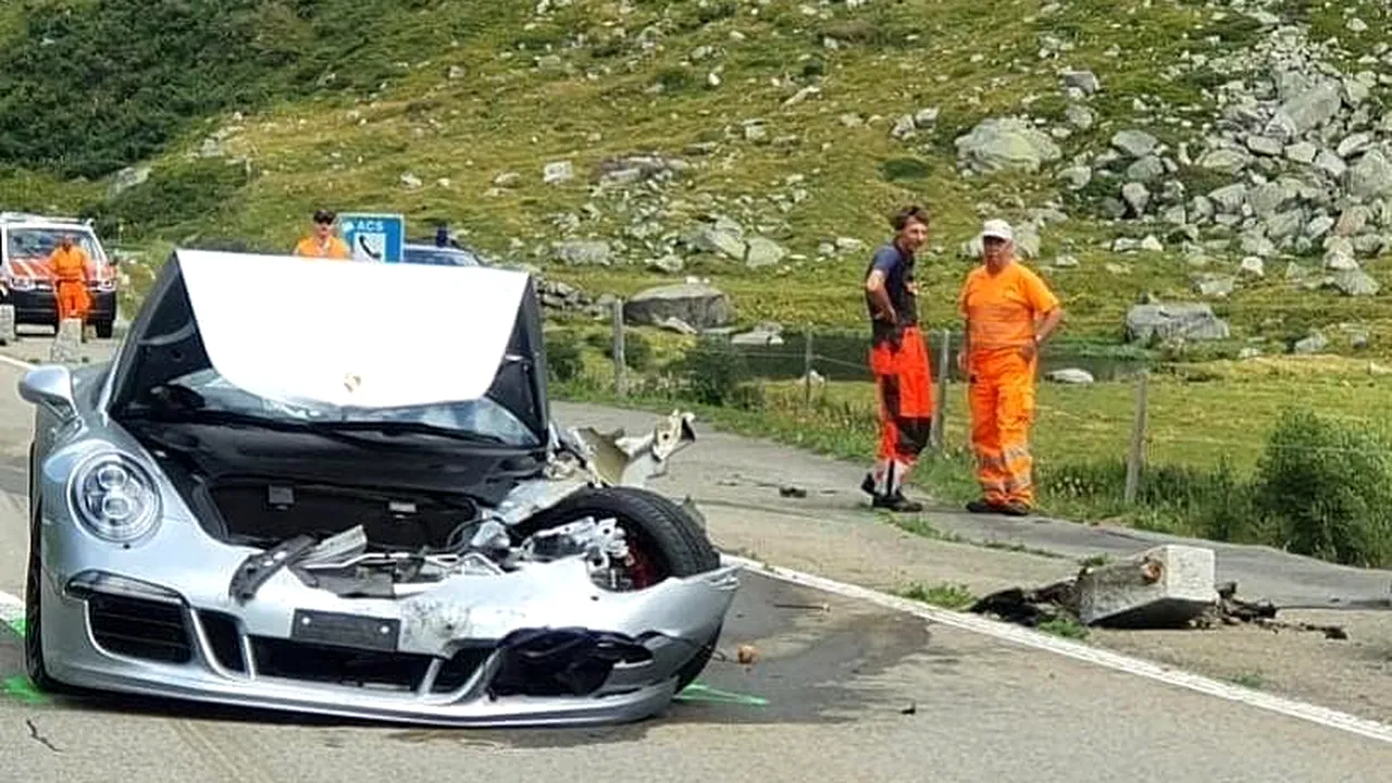 Accident scump Bugatti Chiron Porsche 911 Cabrio 2 