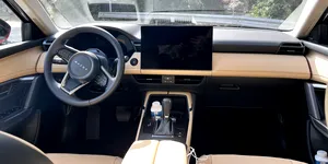Mazda susține că ecranele mari distrag atenția șoferilor mai puțin decât o serie de butoane 