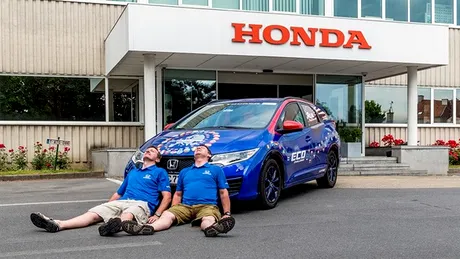 Honda Civic Tourer, record mondial de consum: 13.498 de km cu un consum mediu de 2,82 l/100 km!