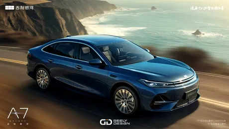 Chinezii de la Geely au lansat un sedan hibrid cu peste 2.000 km autonomie
