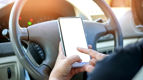 Guvern: Amenzile de circulație, plătite prin transfer bancar de pe telefon. Procesul verbal ar putea avea și un cod QR