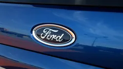 Ford negociază cu chinezii de la BYD pentru baterii de vehicule hibride