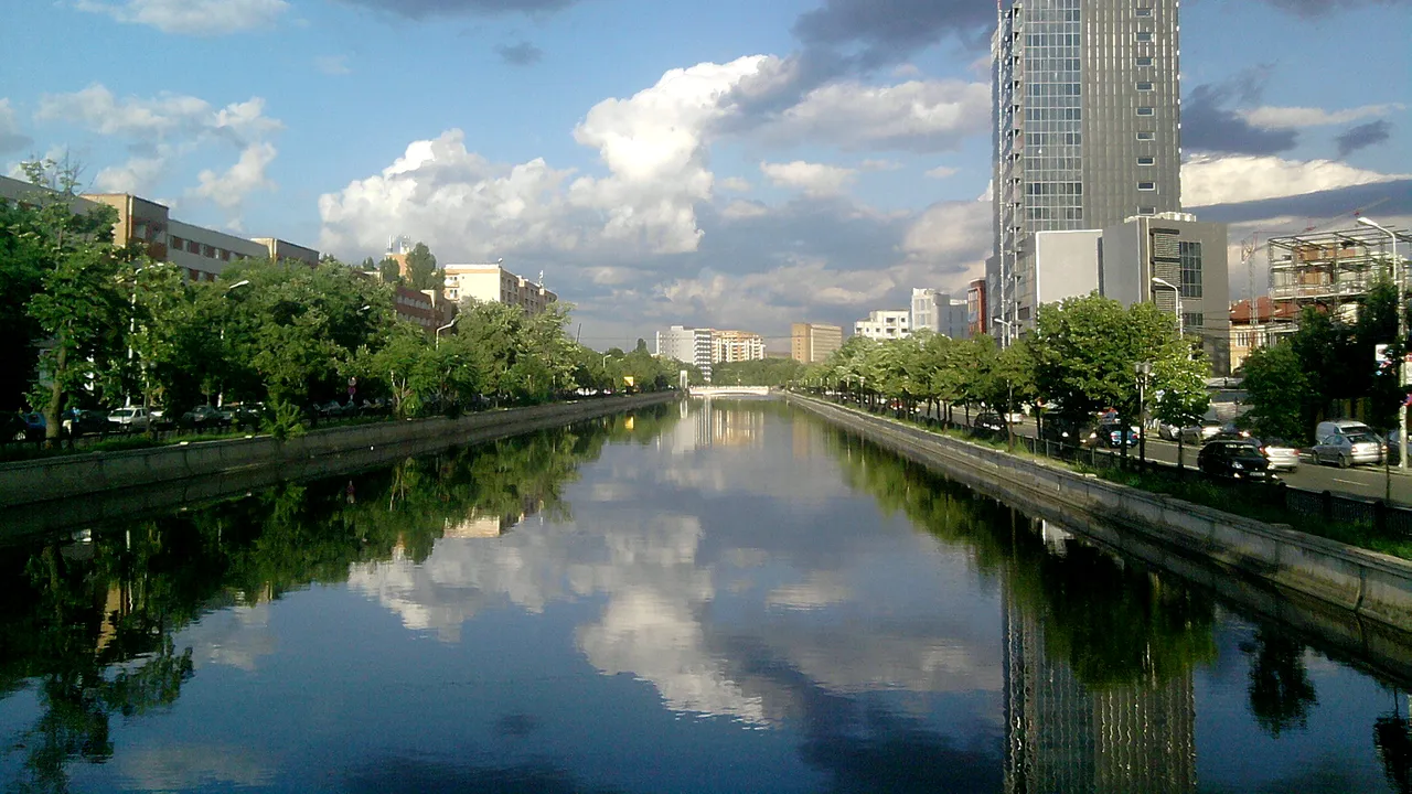 2-dambovita-near-ciurel-bridge-in-bucharest 
