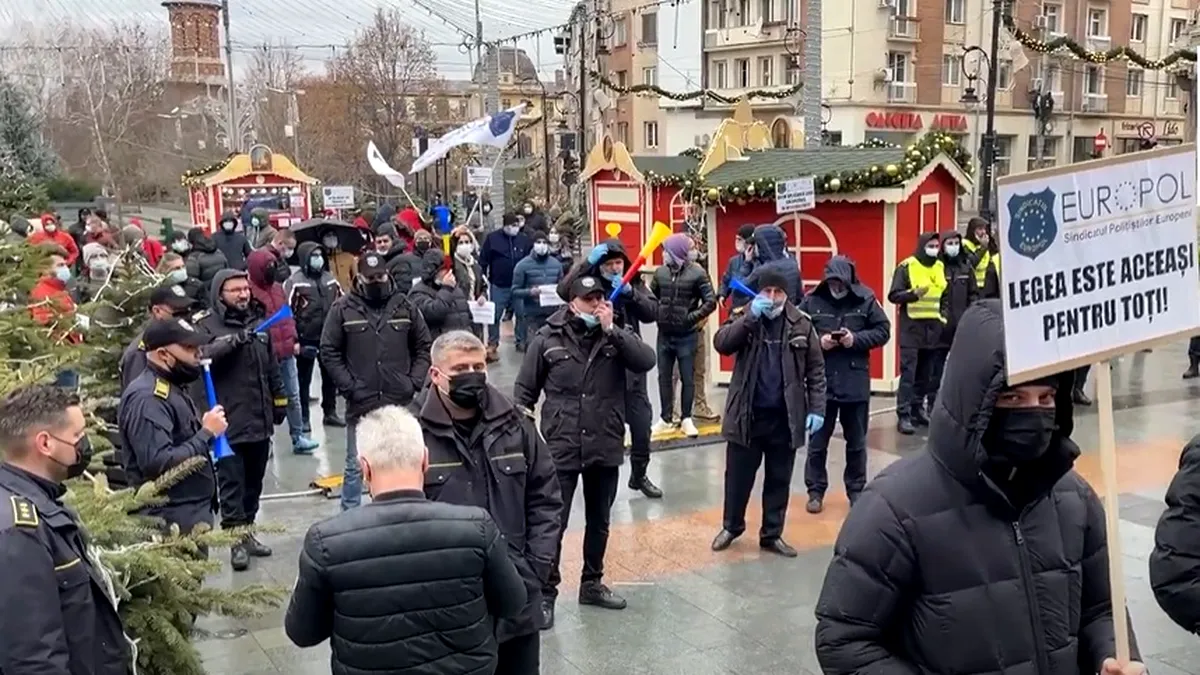 Salariile din Poliție nu se măresc. Polițiștii au ieșit în stradă să protesteze!