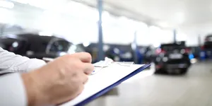 Digitalizarea pieței auto: cum se schimbă modul în care cumpărăm mașini (P)