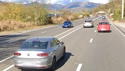 2025: Ce semnifică marcajul rutier „linie dublă continuă” și ce pățești dacă-l încalci?