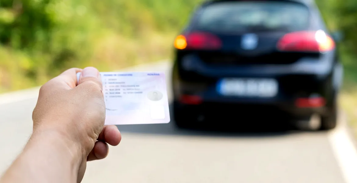Șofer lăsat fără permis auto la doar 30 de min. după ce l-a obținut