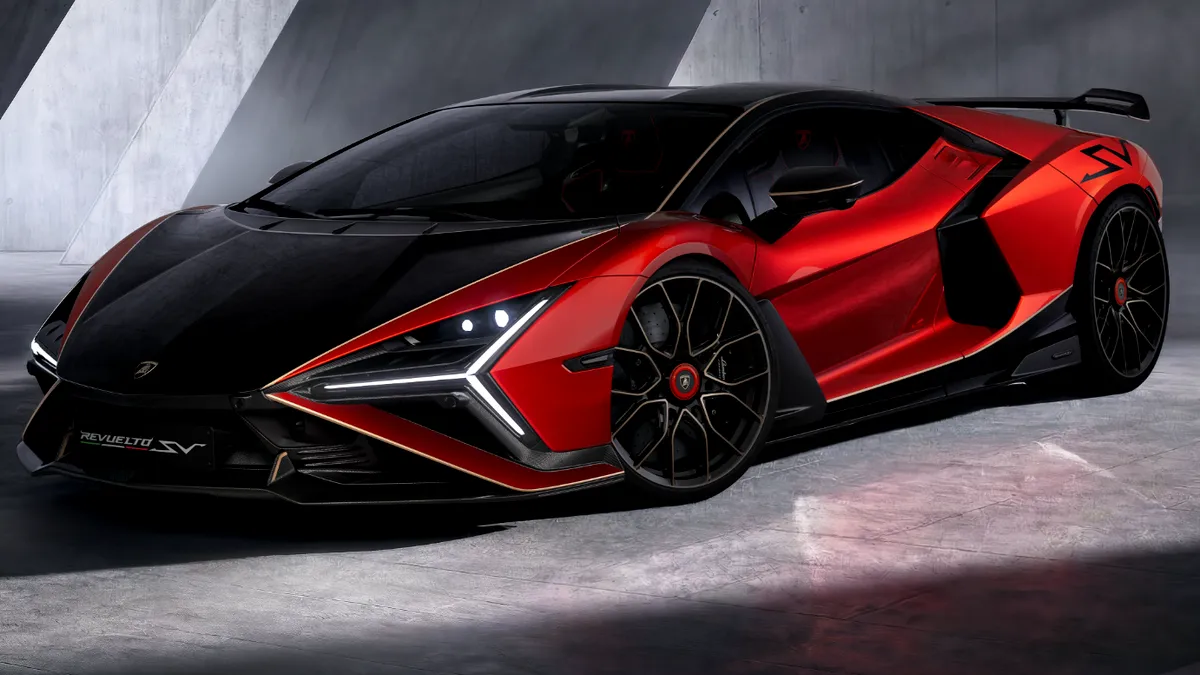 Acesta este cel mai puternic Lamborghini de serie fabricat vreodată: 1.065 CP. Revuelto SV are un motor V12 hibrid