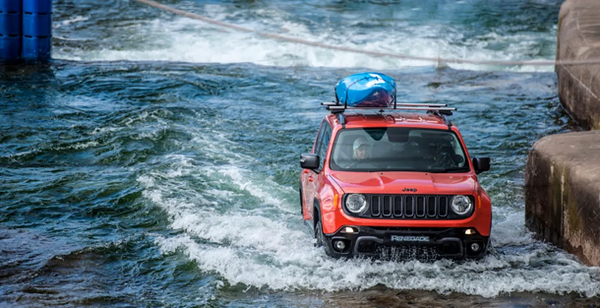 VIDEO – Jeep Renegade traversează un traseu olimpic de rafting în premieră mondială