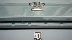 ARO se reinventează: Ar putea produce anual până la 10.000 de SUV-uri hibrid. Cât costă primul exemplar