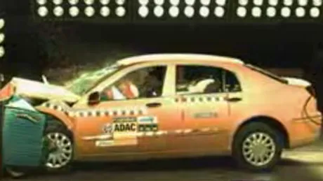 Brilliance BS4 - crash test de pomină