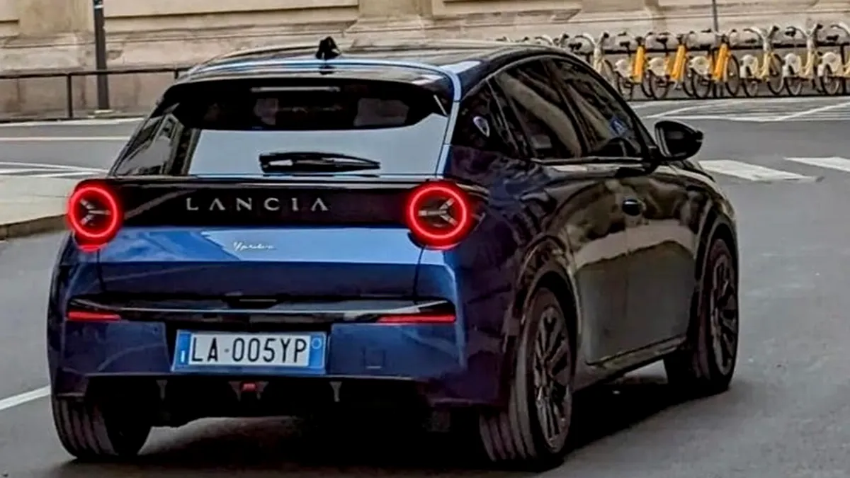 Noua Lancia Ypsilon a fost filmată în timpul unei ședințe foto la Milano, înainte de lansarea oficială