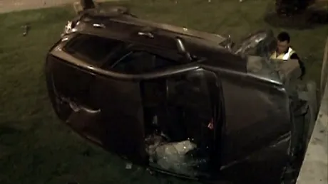 A căzut cu maşina de pe Podul Grant din Bucureşti - VIDEO
