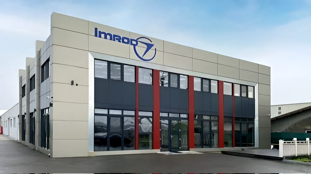 O companie israeliană care obține 50% din venituri din componente pentru blindate țintește 100 de angajați în România în acest an. Industria automotive, un atu al țării