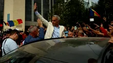 Călin Georgescu, liber la ieșirea din Tribunalul București: „Șahul se joacă până când cade regele”. Susținătorii au izbucnit în lacrimi. „Lumea e mică, Dumnezeu e mare!”