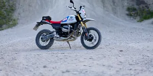 România devine gazda BMW Motorrad GS Trophy 2026: Detalii despre traseul din Carpați și motocicletele speciale R 12 G/S