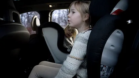 Volvo lansează o nouă generaţie de scaune auto pentru copii