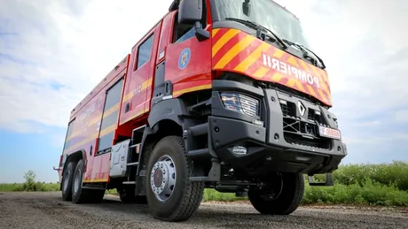 Cum arată cele 10 autospeciale cu o capacitate de 10.000 litri, destinate stingerii incendiilor, care au intrat în dotarea IGSU