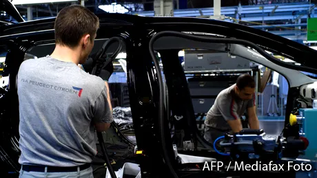 Peugeot închide fabrica de la Aulnay, Franţa