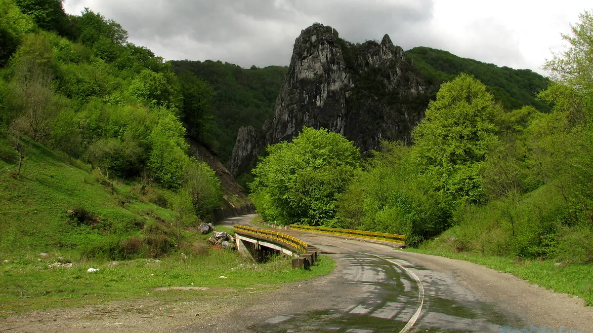 Fă-ţi plinul de natură în România de vis (FOTO ŞI HĂRŢI)