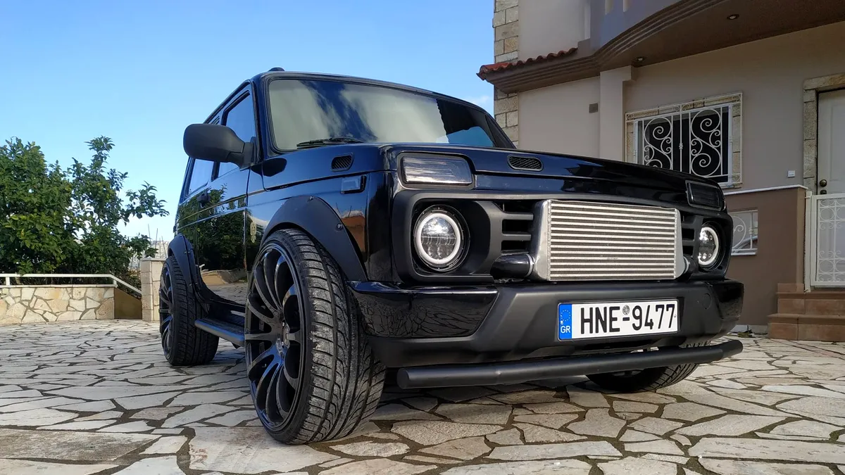 De ce costă această Lada Niva 35.000 de euro - GALERIE FOTO