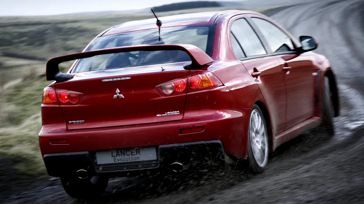 Mitsubishi Lancer Evolution nu dispare