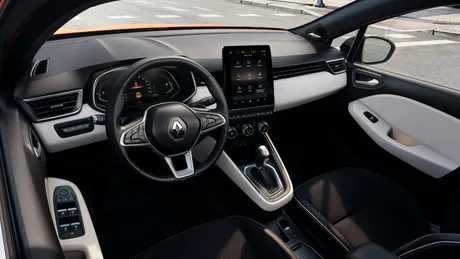 Noul Renault Clio. Best-seller-ul francezilor vine cu display tactil de 9,3 inchi şi afişaj de bord digital de 10 inchi - GALERIE FOTO