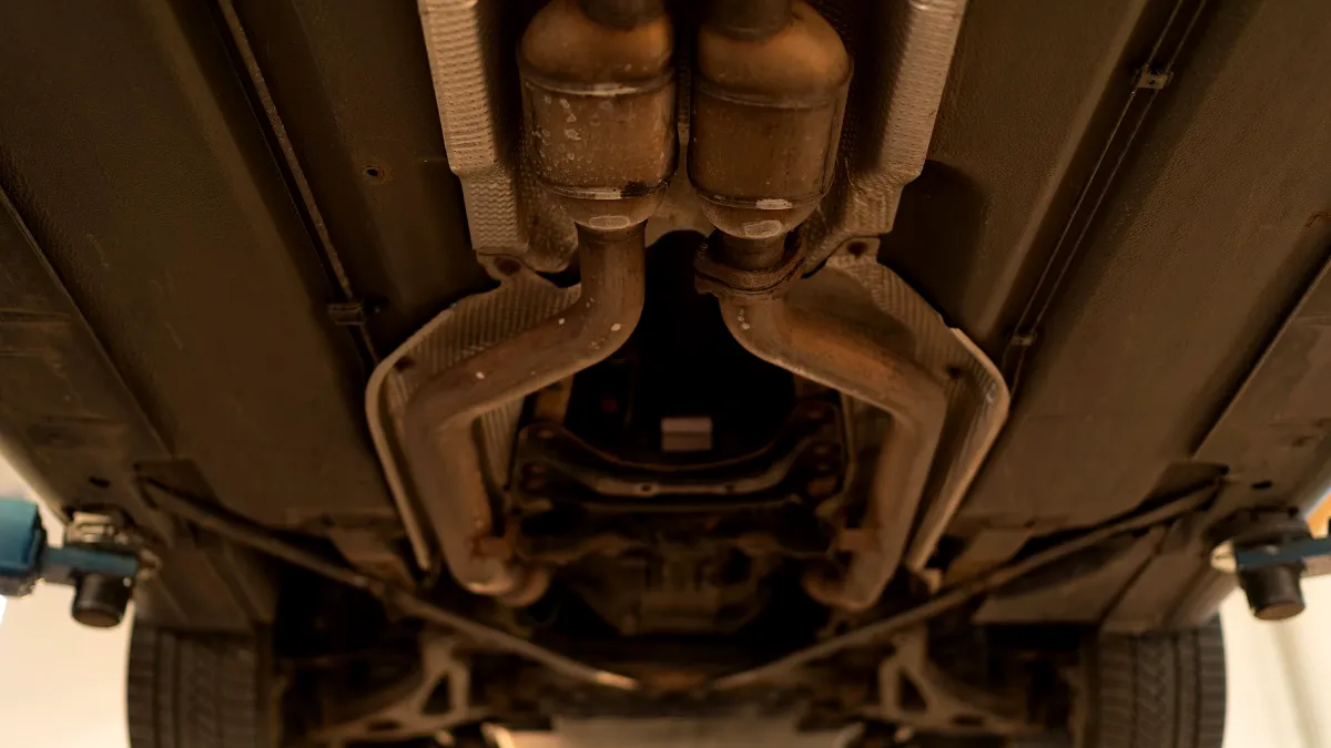 De ce sunt furate catalizatoarele auto și cum te poți proteja. Ce model de autoturism este cel mai vizat de hoți