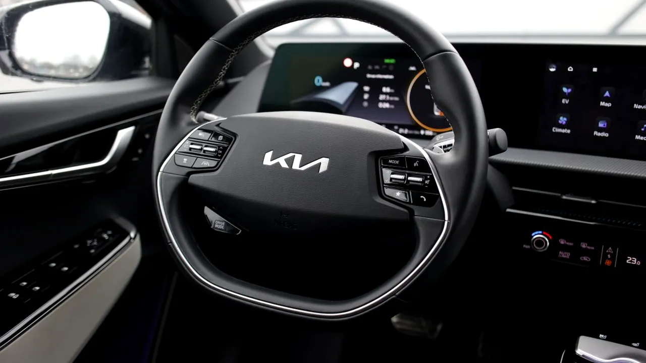 kia-ev6--o-mașină-electrică-versatilă-extrem-de-dinamică 18 