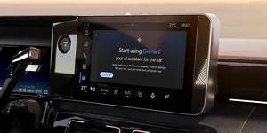 Renault introduce Gemini în sistemele sale de infotainment openR Link. Ce poate face asistentul alimentat de AI?