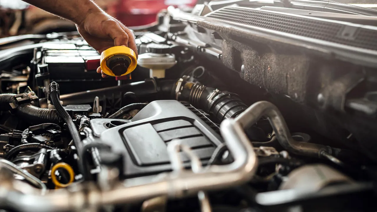 motive-pentru-care-uleiul-de-motor-5w30-este-ideal-pentru-majoritatea-mașinilor-moderne 
