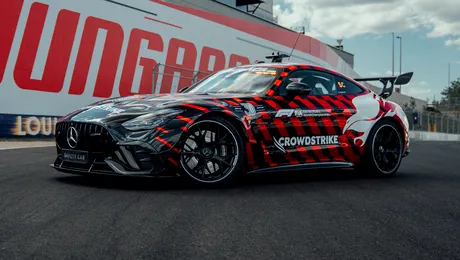 <span class='prepend'>Foto |</span> Mercedes-AMG aniversează 30 de ani de Safety Car în Formula 1 printr-un nou model. Noul AMG GT 63 Pro 4MATIC+ își va face debutul în cursa din Ungaria
