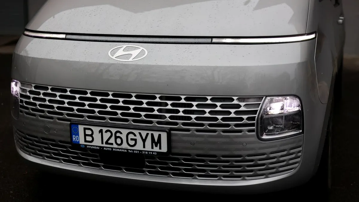 Test drive Hyundai Staria: monovolumul ce sfidează moda SUV-urilor