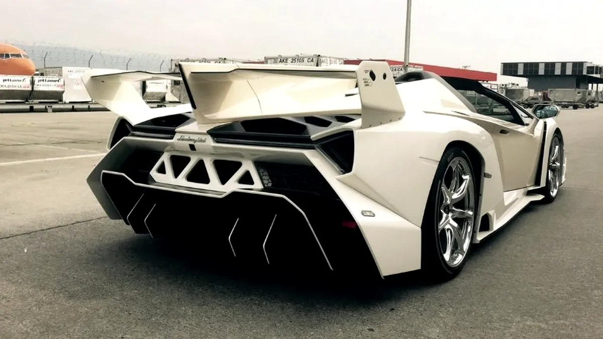 Lamborghini Veneno Roadster, cadou pentru cea mai norocoasă prietenă din lume