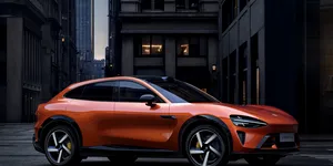 Xiaomi a lansat oficial al doilea automobil electric al său. YU7 poate parcurge peste 800 km cu o singură încărcare