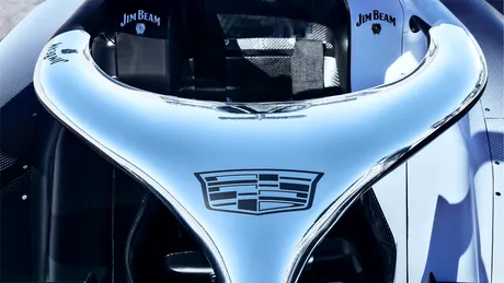 Foto & video | Cadillac prezintă aspectul noului său monopost de Formula 1. Prezentarea a fost făcută în cadrul Super Bowl