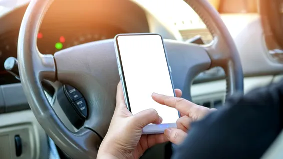 Guvern: Amenzile de circulație, plătite prin transfer bancar de pe telefon. Procesul verbal ar putea avea și un cod QR