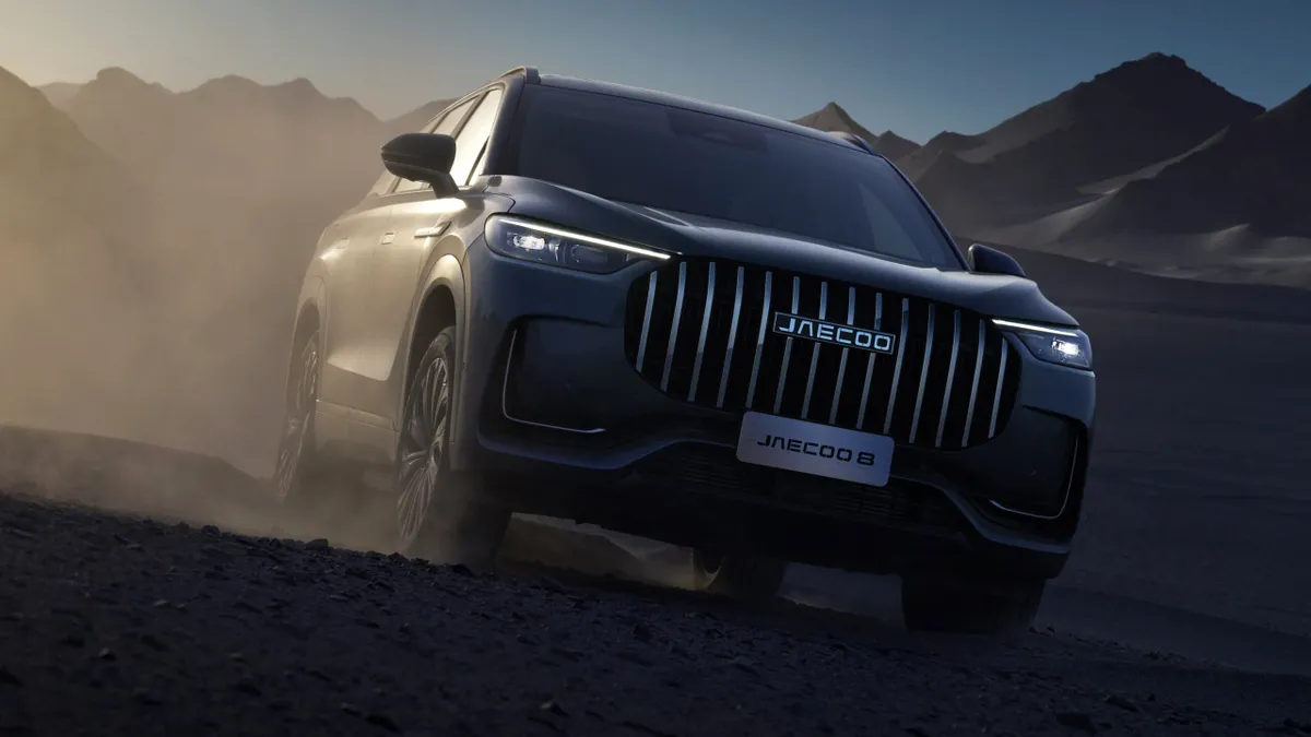 SUV-ul hibrid Jaecoo 8 SHS-P poate fi comandat în România. Cât costă rivalul pentru Škoda Kodiaq sau Hyundai Santa Fe?